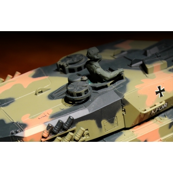 Ferngesteuerter Panzer ASG/IR/Sound 1:24 Deutscher Leopard II A5 RTR 2,4 GHz – Heng Long 3809